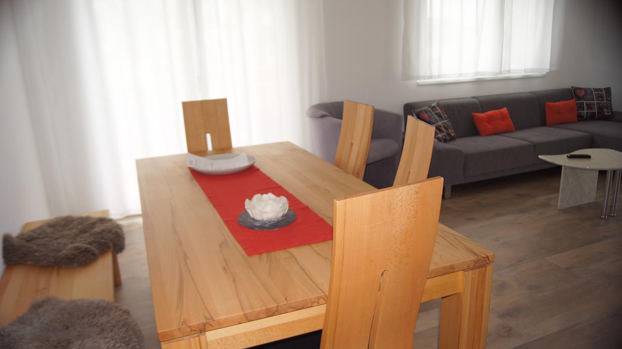 Apartamento Haus Baracca Vella Exterior foto
